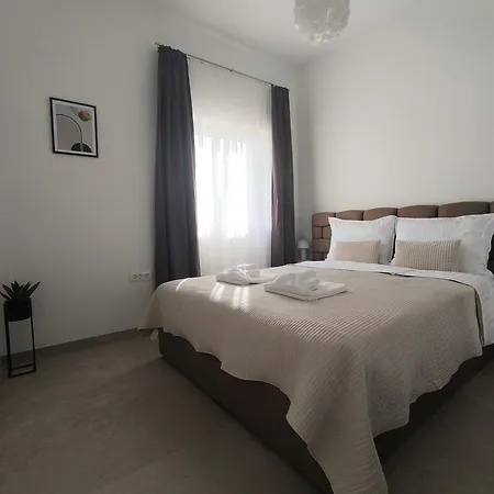 Rujan With Private Heated Pool