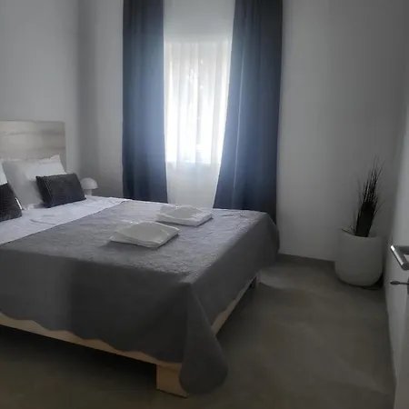 Rujan With Private Heated Pool Kucine