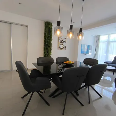 Appartement Rujan With Private Heated Pool *