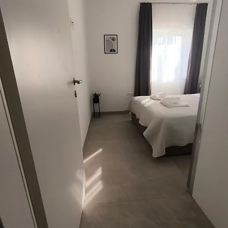 Rujan With Private Heated Pool *