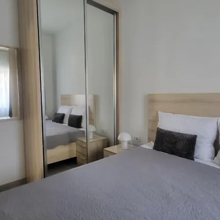 Rujan With Private Heated Pool Appartement Kučine