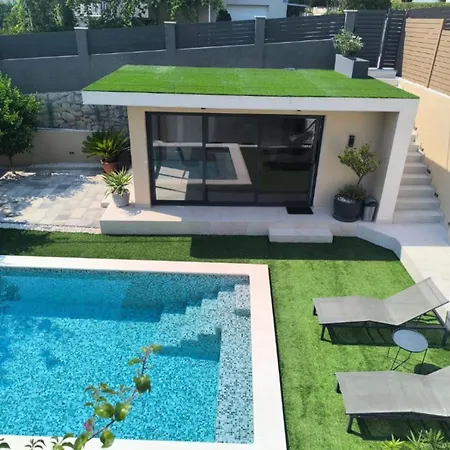 Rujan With Private Heated Pool