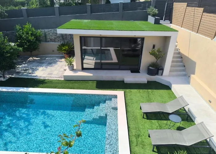 Rujan With Private Heated Pool